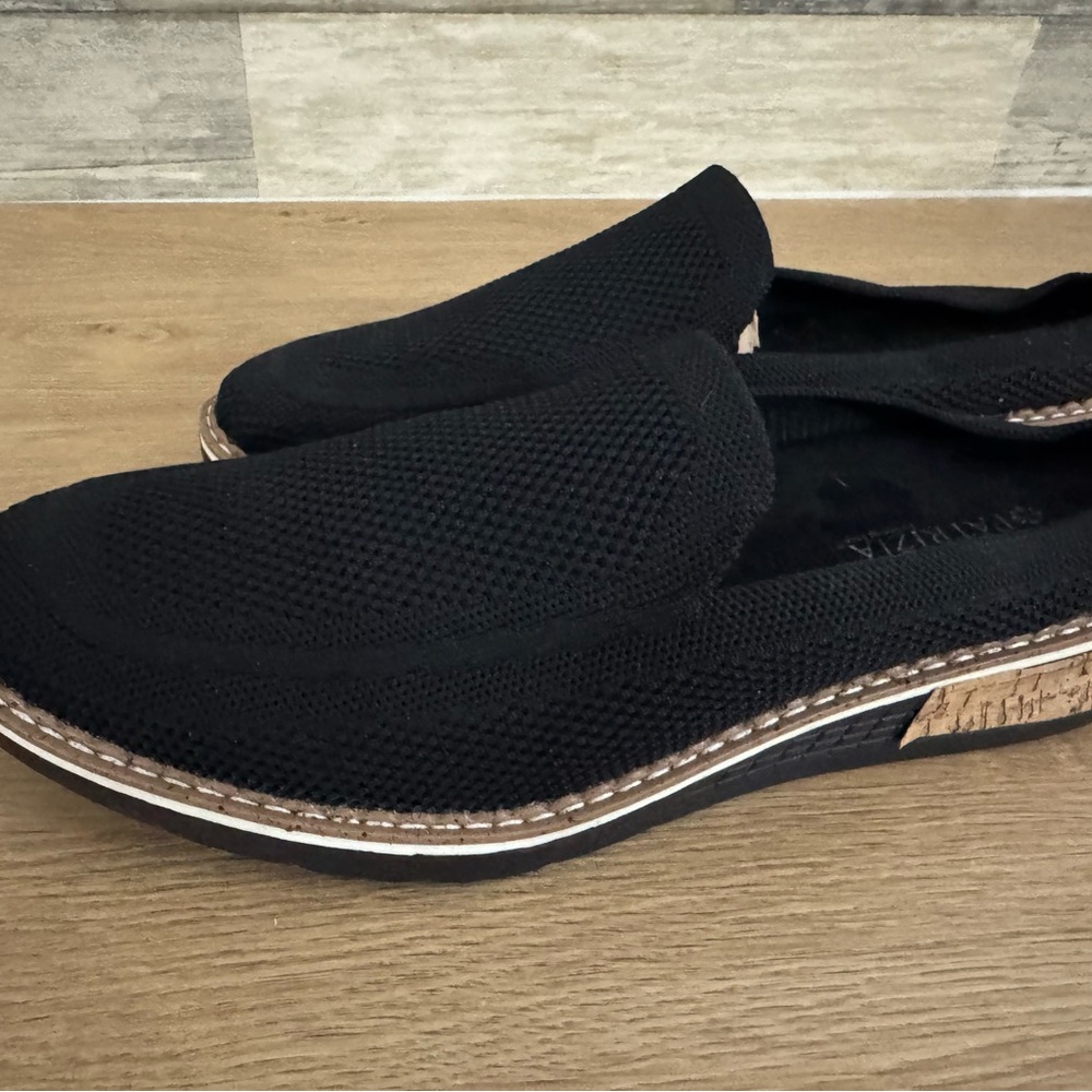 Stylish Black Knit Women's Loafers